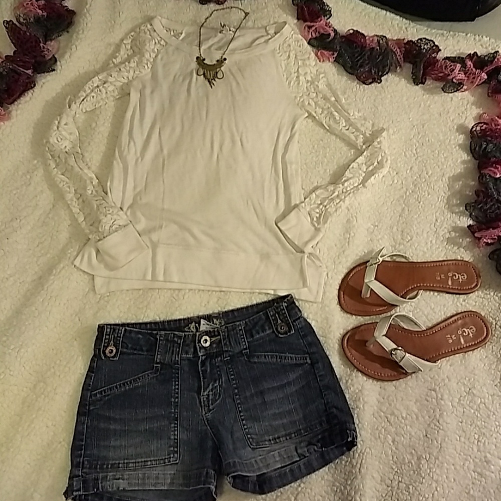 Sale 5/$20🌸Aeropostale xs lace long sleeve shirt
